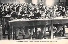 École primaire supérieure de garçons de Brignoles (Var).