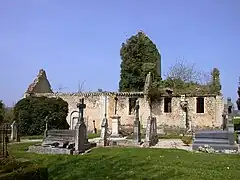L'église Saint-Aubin.