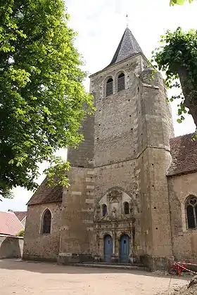 Les photos de l'église sur Commons