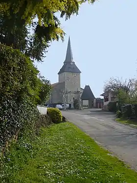 Vue générale de l'église Saint-Jean-Baptiste