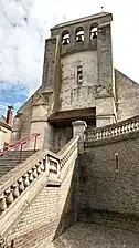 Le clocher-mur.