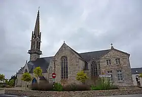 Église Saint-Pierre-et-Saint-Paul : flanc sud.