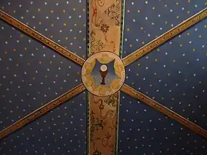 Plafond peint.