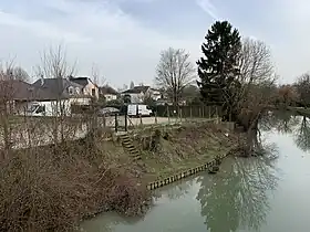 Partie de l'île vue depuis le pont de Créteil.