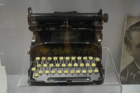 Machine à écrire Perkeo, première moitié du XXe&nbsp;siècle.