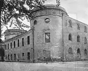 Angle nord-ouest et tour du château de Lituanie du côté de la Moïka. Début des années 1920.