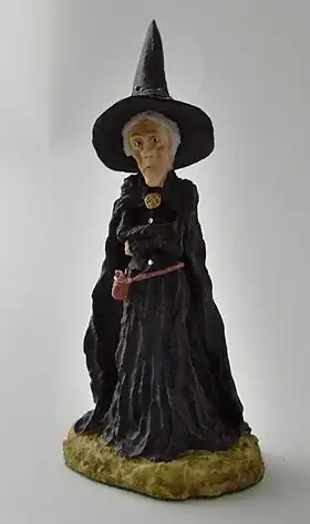 Figurine de Mémé Ciredutemps.