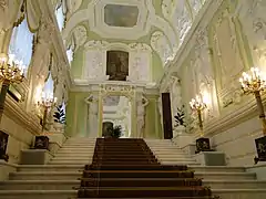 Escalier d'honneur.