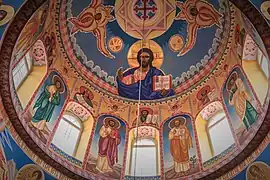 Le dôme de l'église Saint-Jean (depuis 2023 — Église orthodoxe d'Ukraine) classée,