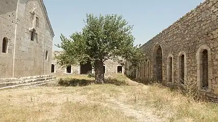 Cours intérieure, 2015.