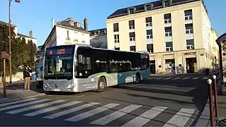 Mercedes Citaro C2 n°S87 du réseau Plaine de Versailles sur la ligne 44 à Versailles.