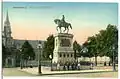 Carte postale du monument et de la Cathédrale Notre-Dame en 1906.