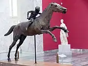 Jockey de l'Artémision. Bronze. H. 2,05 m. Début du IIe siècle (?). MNArch Athènes