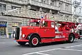 Saurer 4C avec grande échelle de 30&nbsp;m, châssis Magirus et structure de Carrosserie "Bau Gebr. Tüscher & Co", en service au sein des pompiers de Zurich de 1939 à 1972 (2011).