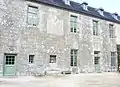 L'aile droite (qui fut la première construite ; date du XIVe&nbsp;siècle).