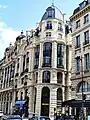 No&nbsp;121 : vue générale de l’immeuble.