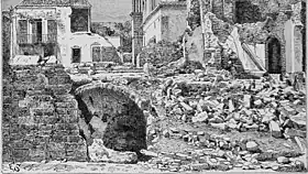 Dessin en noir et blanc représentant une ville en ruines.