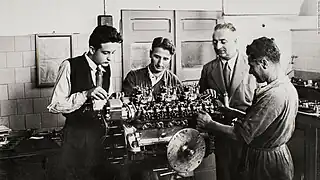 Enzo et Dino Ferrari (père et fils) en 1947