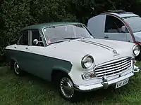 Berline Standard Vanguard Six.