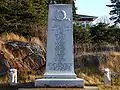 Mémorial érigé par la Canadian Pacific à Pointe-au-Père, où 80 corps non identifiés ont été enterrés.