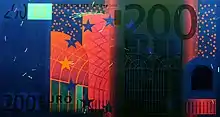 Billet de 200 euros sous lumière UV (Recto)