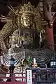 Statue colossale de Kokūzō située au Daibutsu-den (XVIIe siècle).