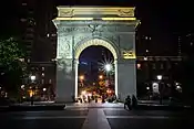 Face sud de l'Arc de Washington de nuit