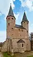 Tours jumelles de l'abbatiale (partie ouest)