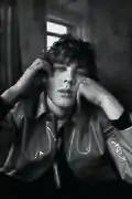 Cody Fern dans le rôle de Michael Langdon