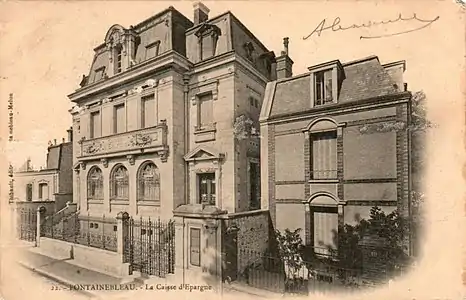 Façade principale vue latéralement, au tournant du XXe siècle.