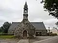 Vue extérieure d'ensemble et la façade.