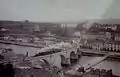 Un train du "Réseau breton" à voie métrique passant sur le viaduc en courbe franchissant l'Aulne à Châteaulin au début du XXe&nbsp;siècle 2