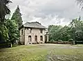 Domaine de Kerlivio : le pavillon Ty Ru, restauré en 2006.
