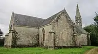 Chapelle Saint-Nicolas de Priziac ː vue extérieure d'ensemble.