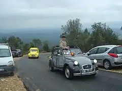 Caravane au mont Bouquet lors de la 4e étape .