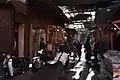 Commerces et activités dans la rue Bab Doukkala