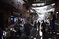 Commerces et activités dans la rue Bab Doukkala