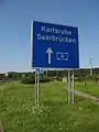 Début de l'autoroute no 8 à Perl.