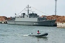 illustration de EML Admiral Cowan