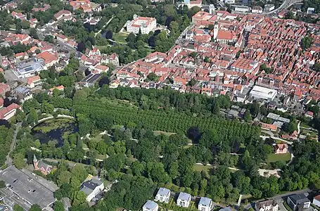 Vue aérienne du Jardin français.