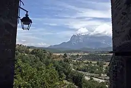 La Peña Montañesa (es), vue depuis Aínsa.