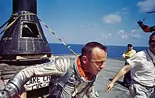 Shepard sur le USS Lake Champlain.