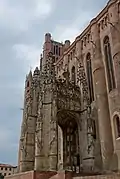Baldaquin, ajout du XVIe&nbsp;siècle.