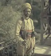 Sentinelle algérien sur un pont, tirailleur, Première Guerre mondiale.