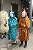 Deux maskaritak.