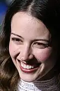 Amy Acker interprète Winifred « Fred » Burkle / Illyria