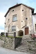 Ancien hôpital.