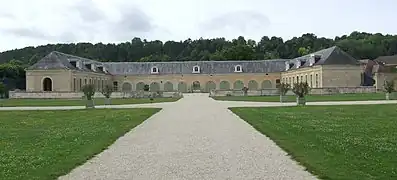 Les écuries du marquis de Louvois (XVIIe siècle).
