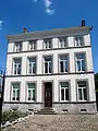 Maison classique dite « maison de chanoinesses ».