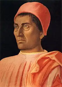 Portrait peint d'un homme aux yeux bleus portant une tenue et un calot rouges.